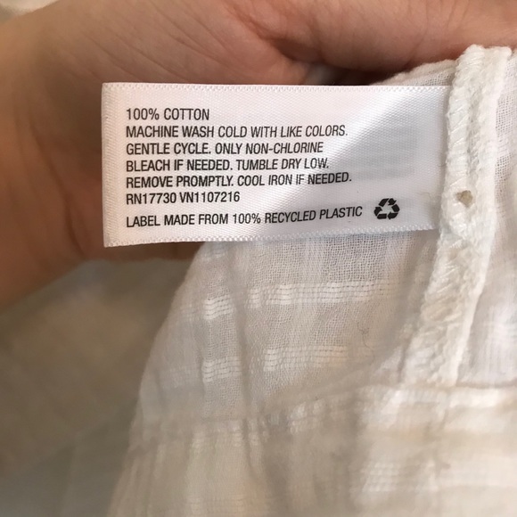 Universal Thread Flutter Sleeve Top White - Picture 6 of 8